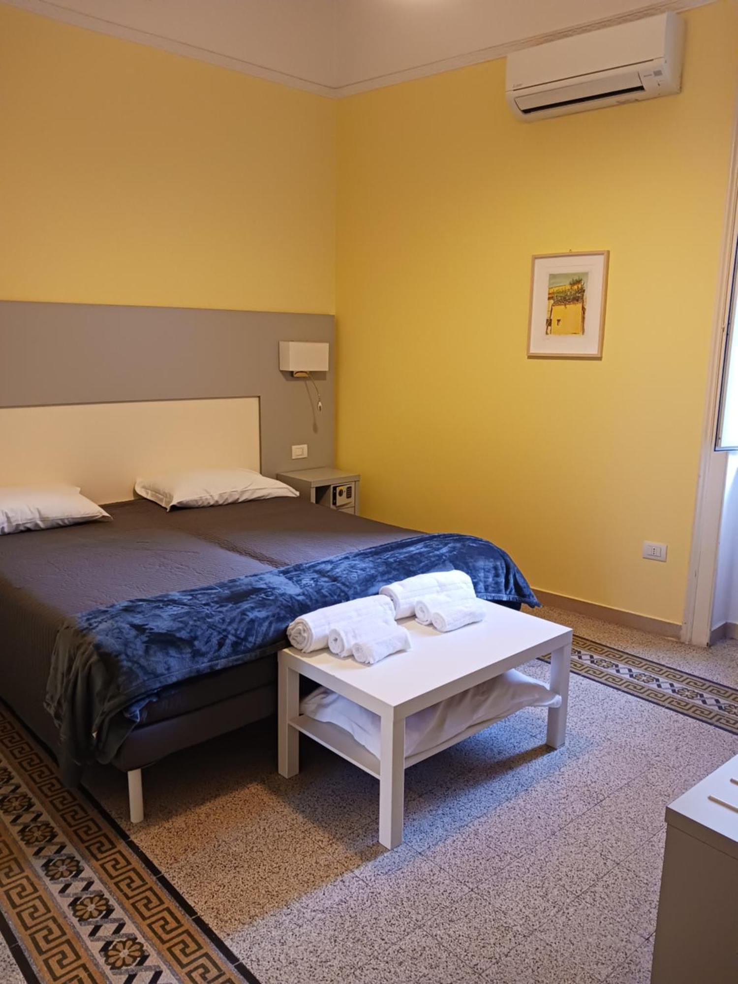 Seawall Holiday Home Salerno Exterior foto